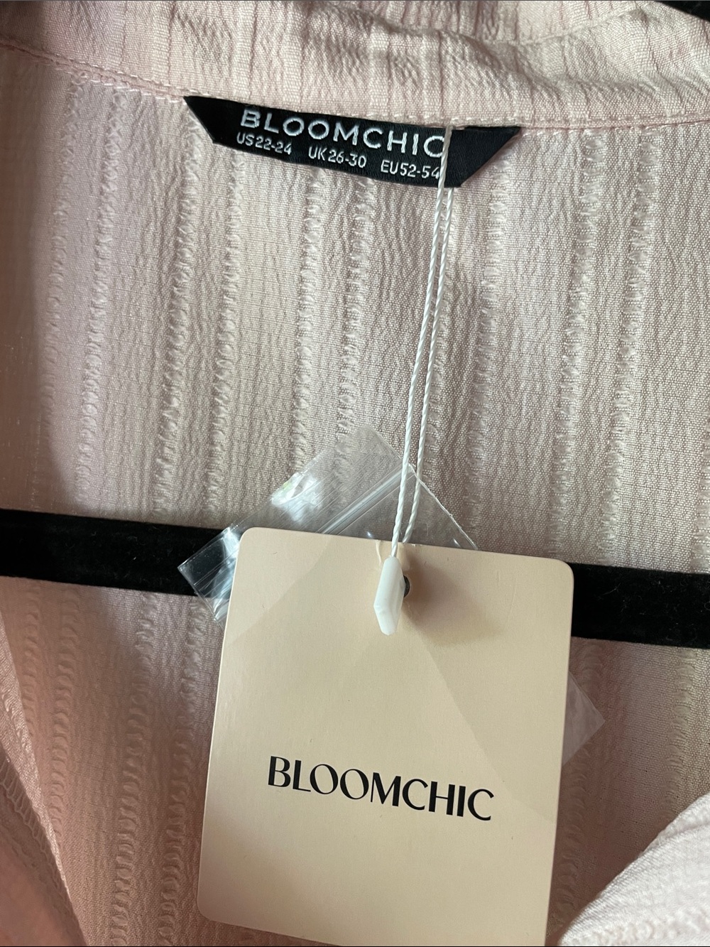 ☀️ SUMMER CLEARANCE 🛍️BloomChic NEW Sleeveless Pleated Midi Dress in Blush - Picture 2 of 4